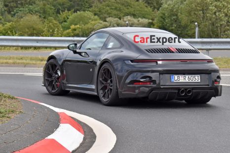 Porsche 911 GT3 Touring spied