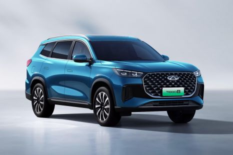 2025 Chery Tiggo 8 Super Hybrid PHEV offers seven seats and 1200km range